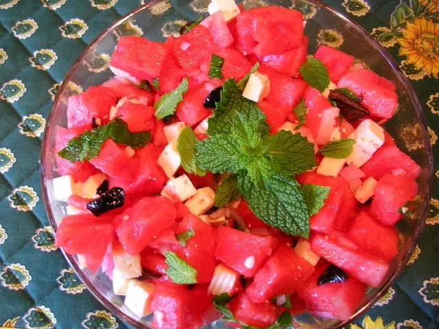 Melone-Feta-Salat